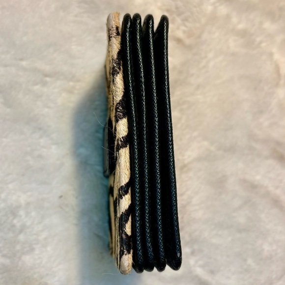 Adorable Wallet Animal Print Faux Fur Snap Close Camel Brown Black 5 Slots - Picture 4 of 11